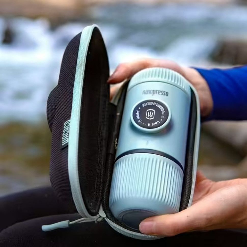 Портативна еспресо-кавоварка Wacaco Nanopresso блакитна з чохлом