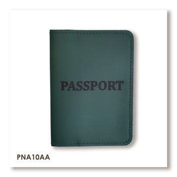 Обкладинка для паспорта з написом PASSPORT (зелена, чорне тиснення)